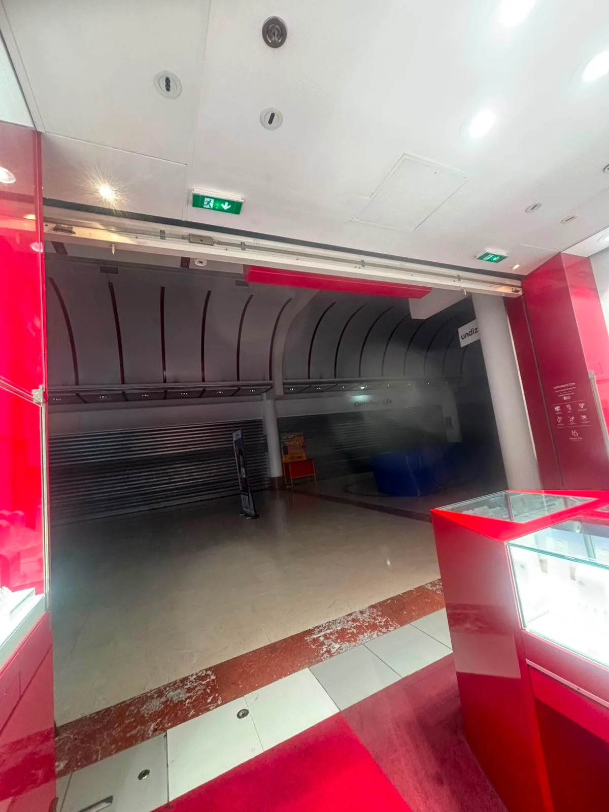 Installation et pose de rideau métallique à Fontenay-sous-Bois